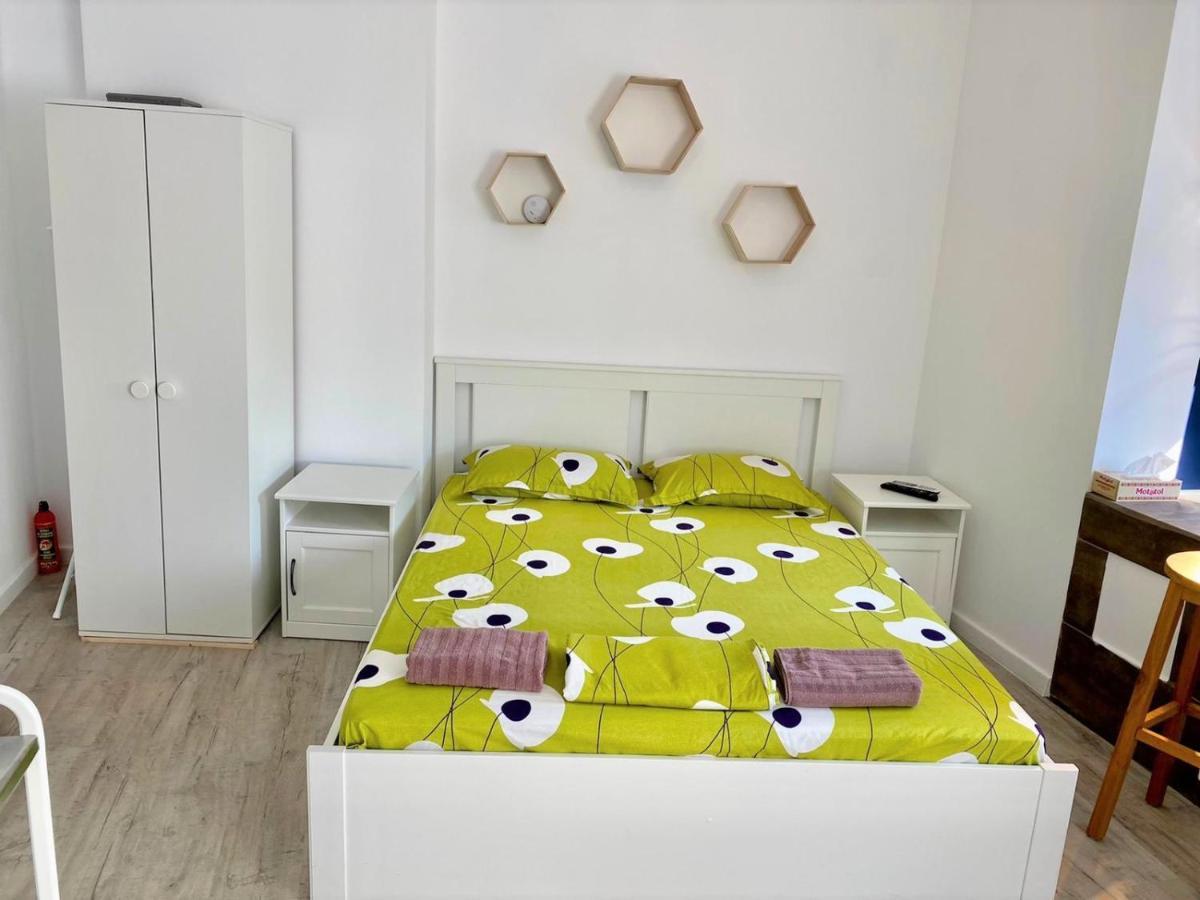 Central Old Town Studio Bukarest Kültér fotó